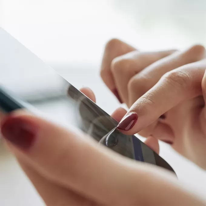 Psicóloga Jéssica Estrela - Benefícios da Terapia Online  - ©pressfoto - FreePik  